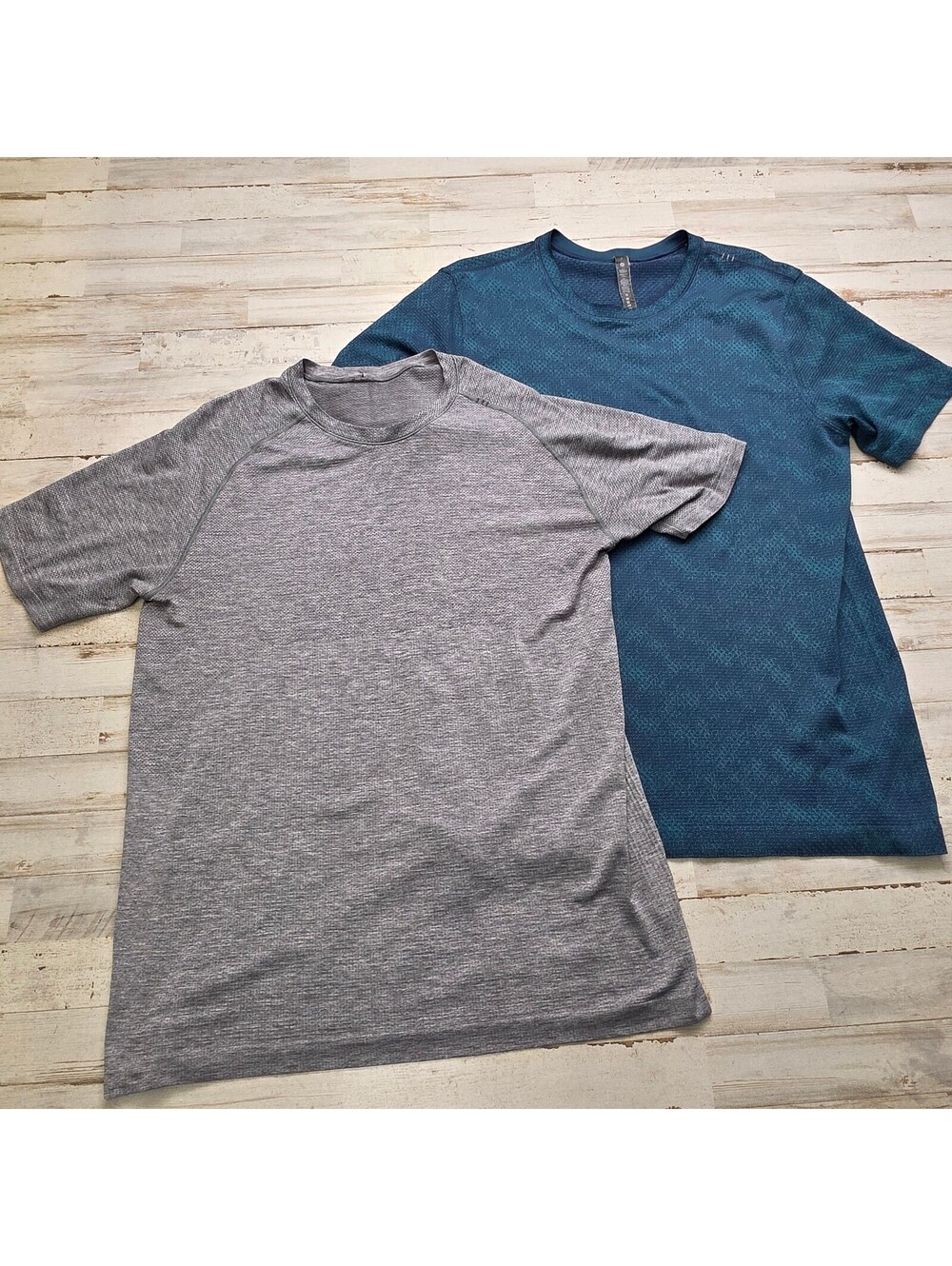 Lot 2 Lululemon Men's Athletic Performance T-Shirts L Gray Blue Workout Casual